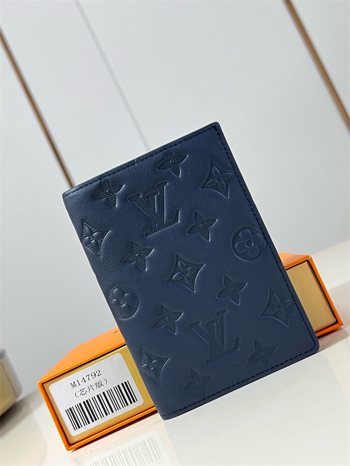 LOUIS VUITTON 루이비통 패스포트 커버 여권지갑 M14792