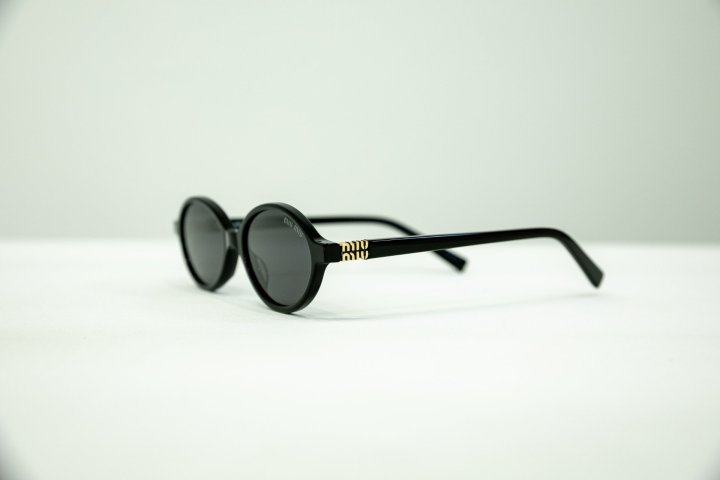 MIUMIU 미우미우 선글라스 리가드