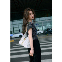 CHANEL 샤넬 버킷백 AS1051-6