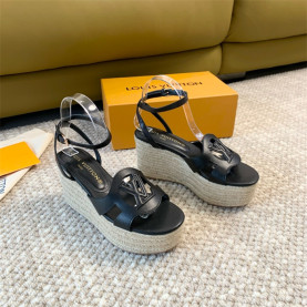 LOUIS VUITTON 루이비통 여성용 샌들 L10534 2COLOR