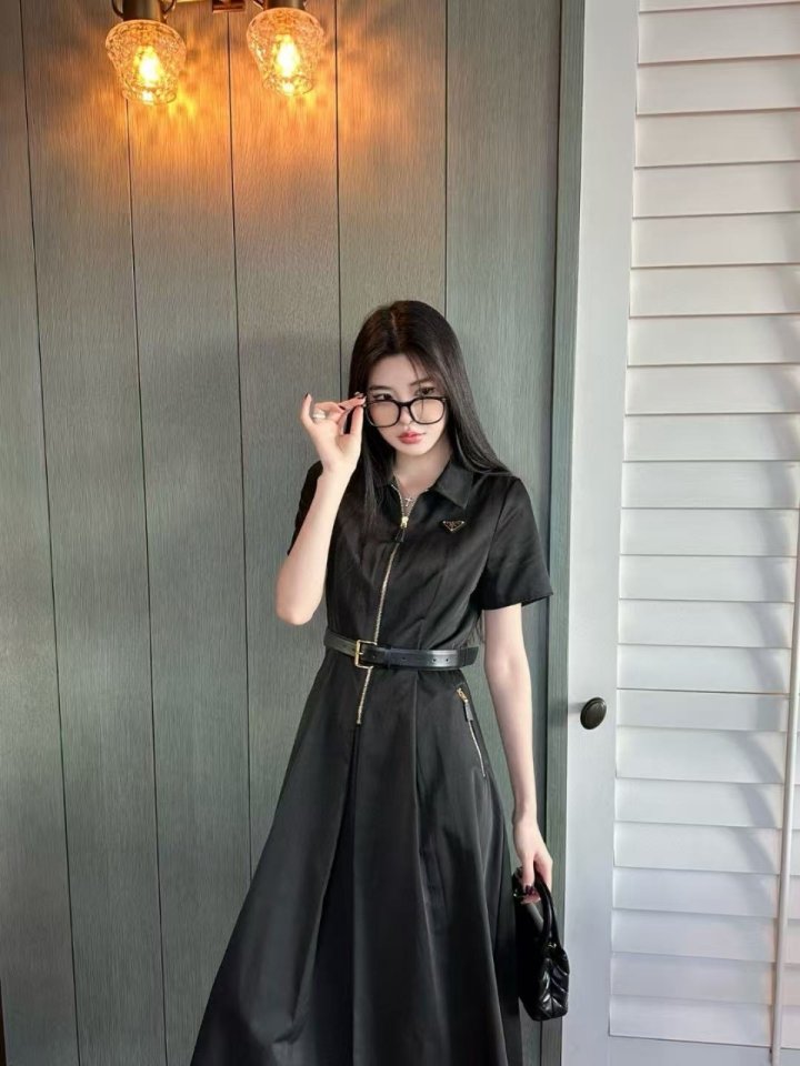PRADA 프라다 지퍼 금장원피스 벨트포함