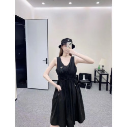 PRADA 프라다 리나일론 슬리브리스 드레스