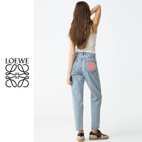 LOEWE 로에베 핑크 로고 연 청바지