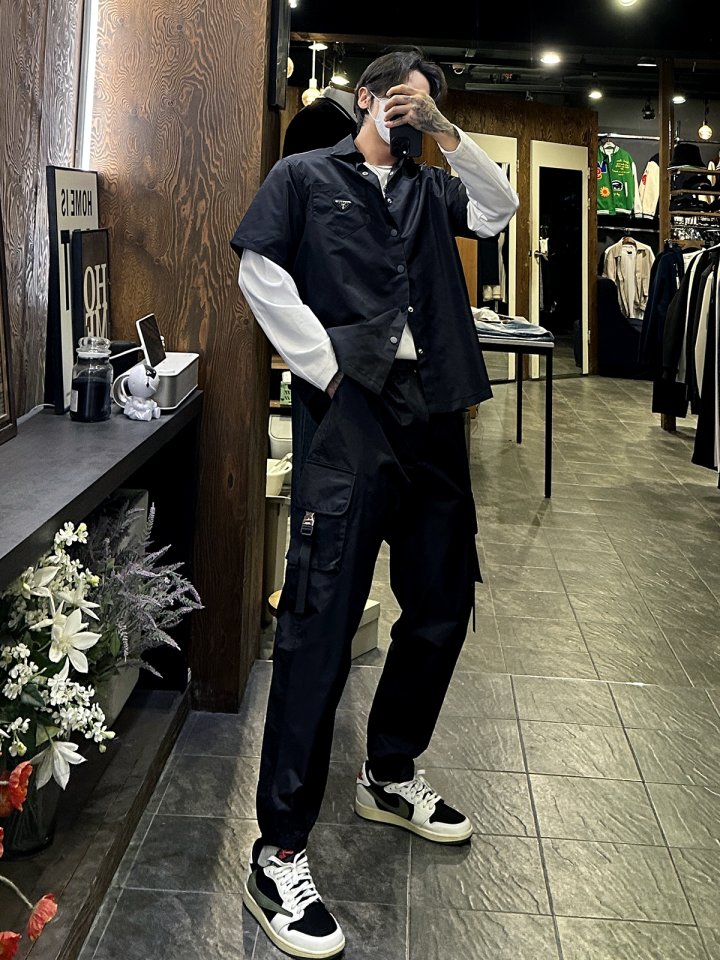 PRADA 프라다 리나일론 카고 밴딩 조거 팬츠