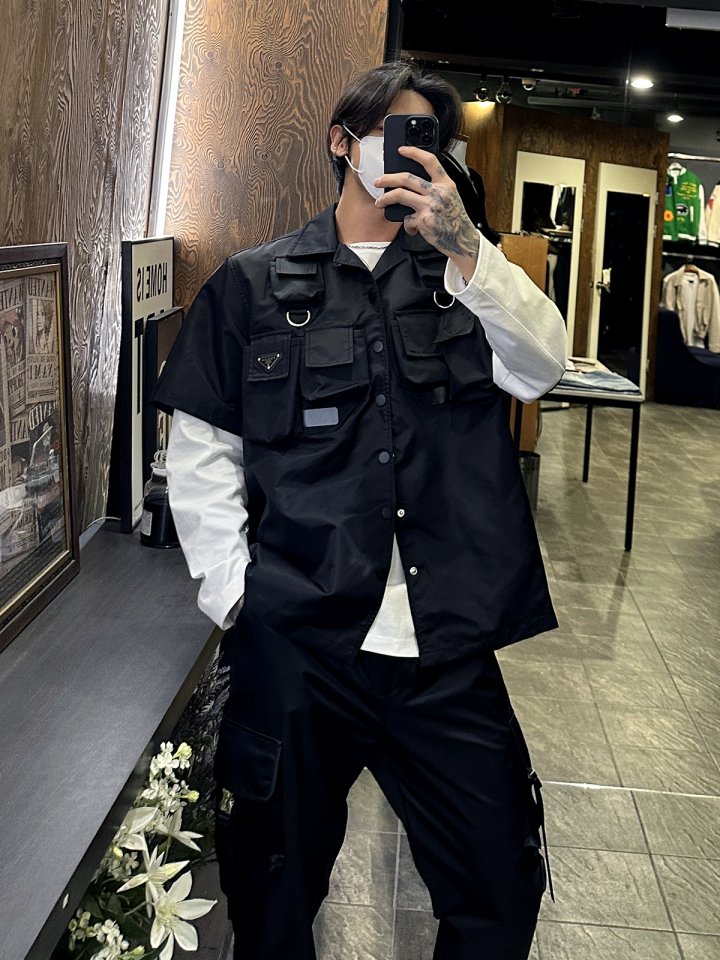 PRADA 프라다 리나일론 멀티 포켓 숏 슬리브 셔츠 자켓