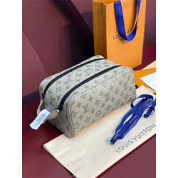 LOUIS VUITTON 루이비통 파우치백 M82576