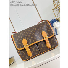 LOUIS VUITTON 루이비통 사첼 메신저백 M14723
