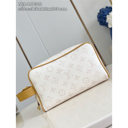 LOUIS VUITTON 루이비통 락커 돕 키트 토일레트리 모노그램 스트랩 파우치백 M14839