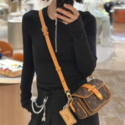 LOUIS VUITTON 루이비통 카고 웨어러블 크로스백 M14742