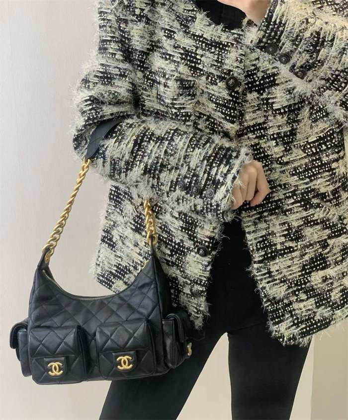 CHANEL 샤넬 호보백 스몰 AS7044