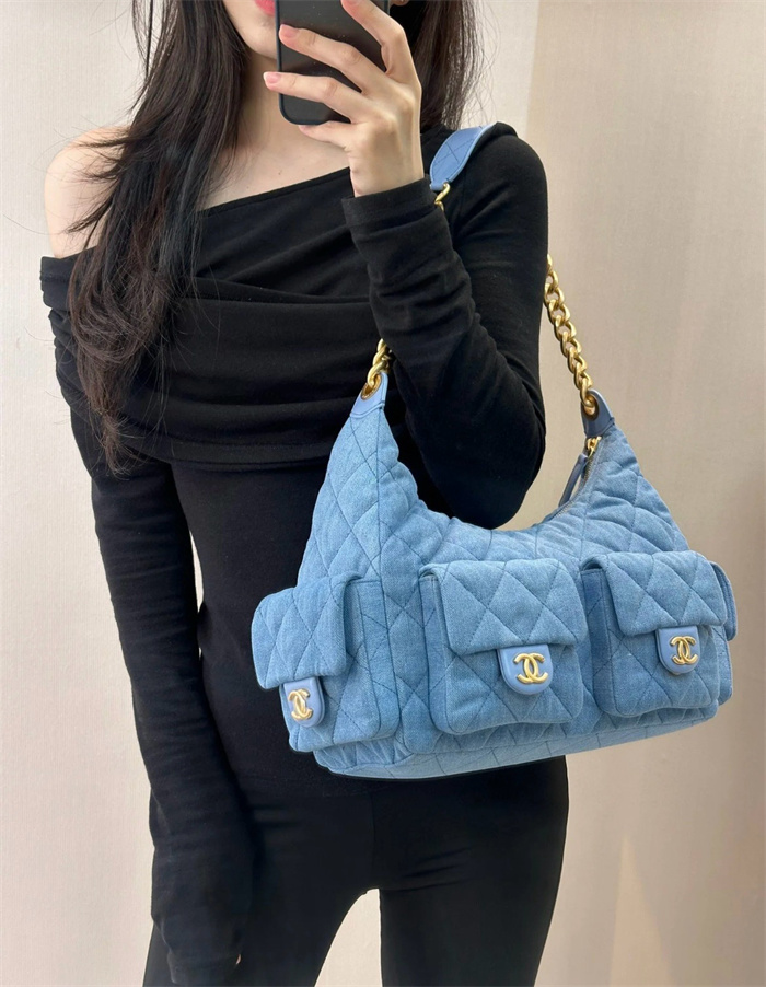 CHANEL 샤넬 호보백 라지 제니백 AS7045