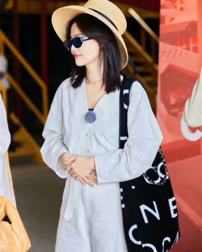 CHANEL 샤넬 비치백 AS5166