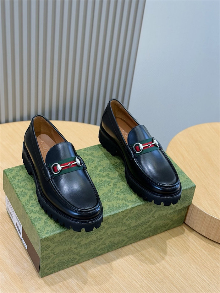 GUCCI 구찌 남성용 로퍼 G45439-1