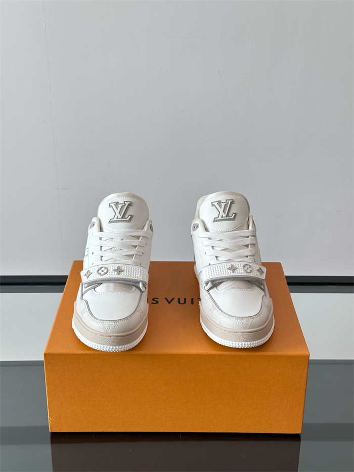 LOUIS VUITTON 루이비통 남성용 스니커즈 L28541 2COLOR