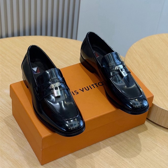 LOUIS VUITTON 루이비통 남성용 로퍼 L96390 2COLOR