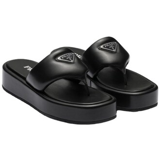 PRADA 프라다 삼각로고 엠보싱 레더 플립플랩 1YZ043