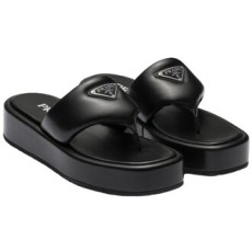 PRADA 프라다 삼각로고 엠보싱 레더 플립플랩 1YZ043