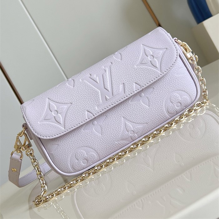 LOUIS VUITTON 루이비통 윌릿 온 체인 숄더백 M82210