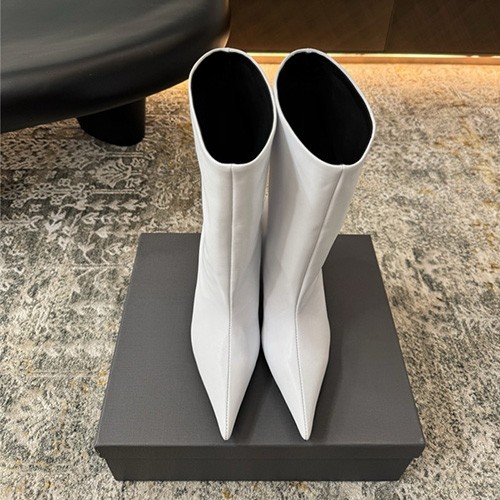 BALENCIAGA 발렌시아가 여성용 부츠 (굽높이8CM) B11302 2COLOR