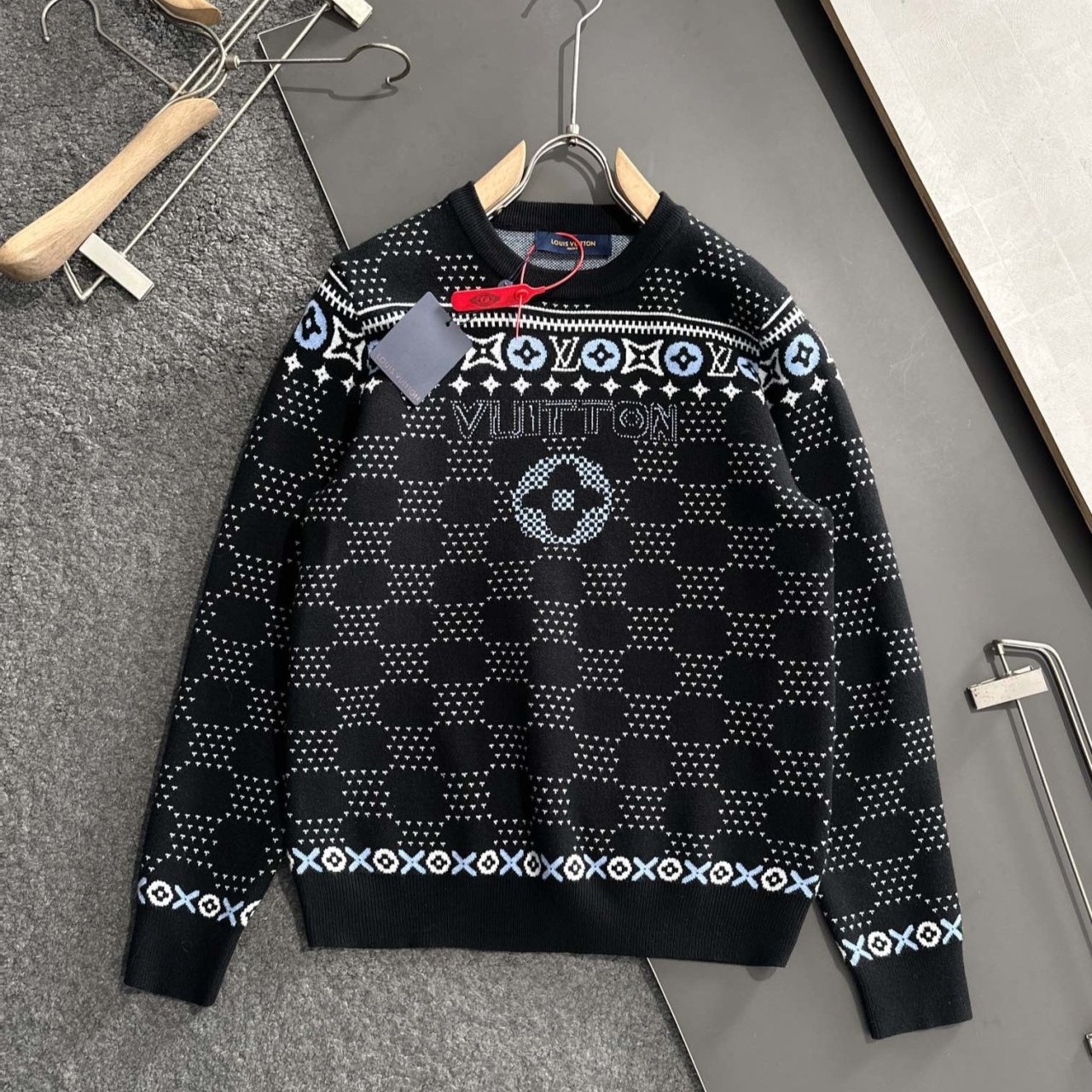 LOUIS VUITTON 루이비통 자카드 니트