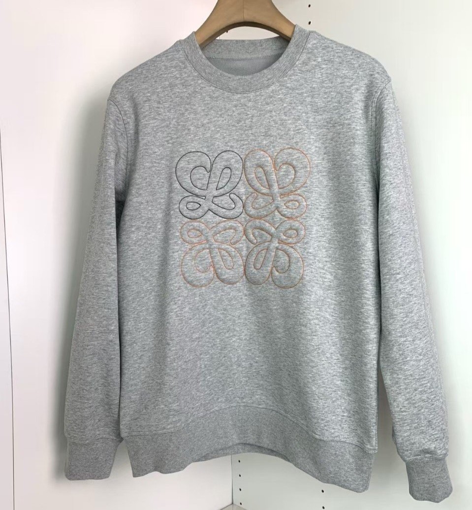 LOEWE 로에베 엠보로고 융기모 맨투맨