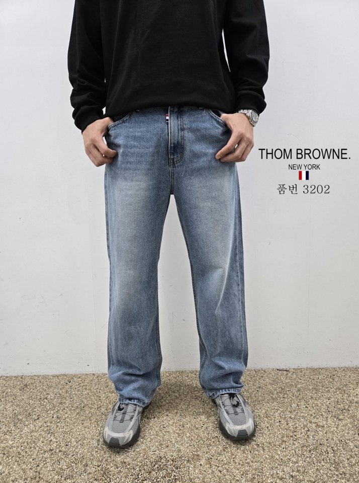 THOM BROWNE 톰브라운 세미와이드 청바지