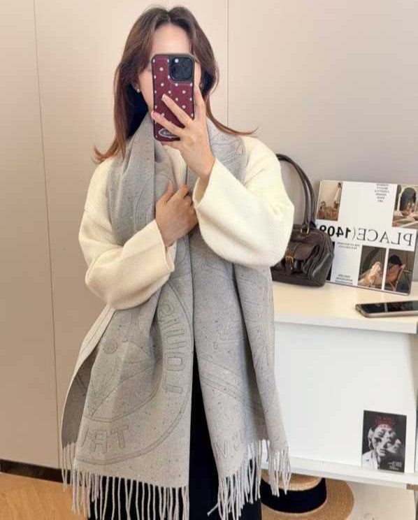 LOUIS VUITTON 루이비통 캐시미어 숄 머플러 2COLOR