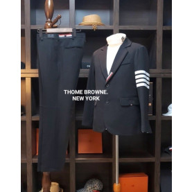 THOM BROWNE 톰브라운 블랙 모던 뉴욕 삼선 슈트 셋트