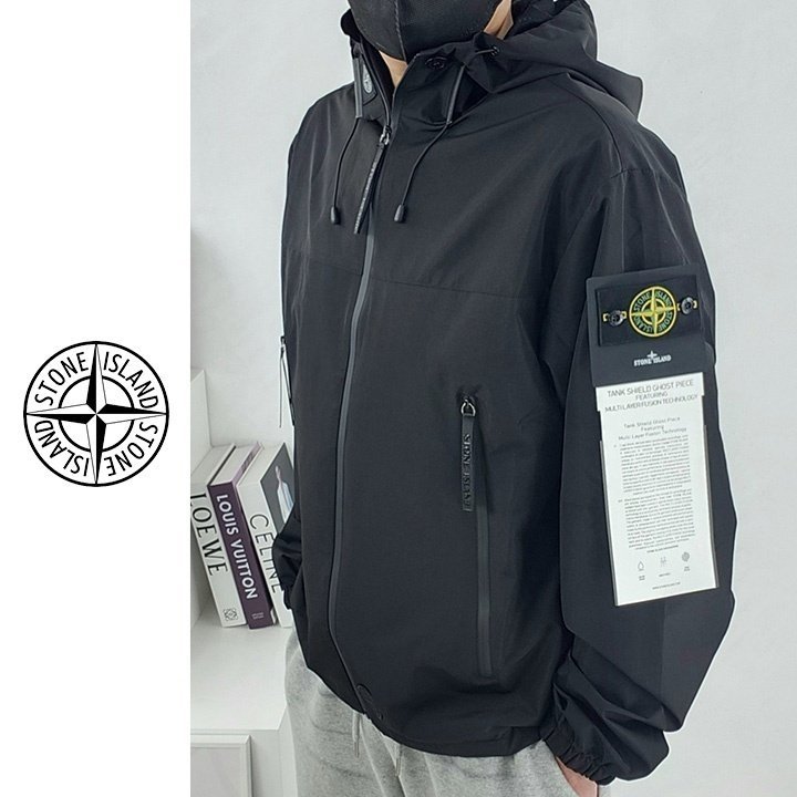 STONE ISLAND 스톤아일랜드 후드 윈드브레이커