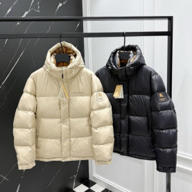 BURBERRY 버버리 로고 패치 다운 패딩