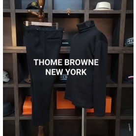 THOM BROWNE 톰브라운 모던 가죽 패치 스판 터틀넥 셋트