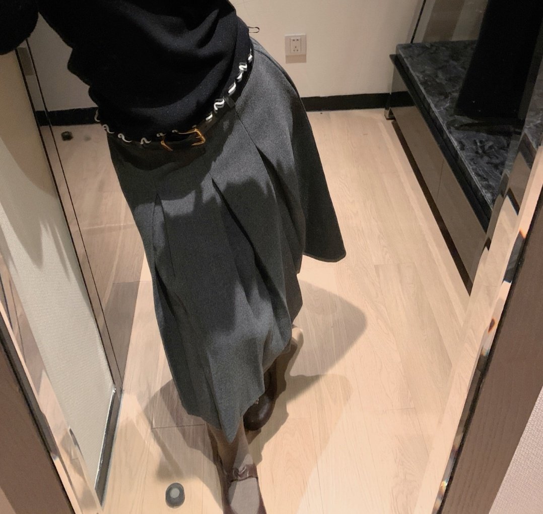 MIUMIU 미우미우 미드 플리츠 스커트 & 벨트 세트