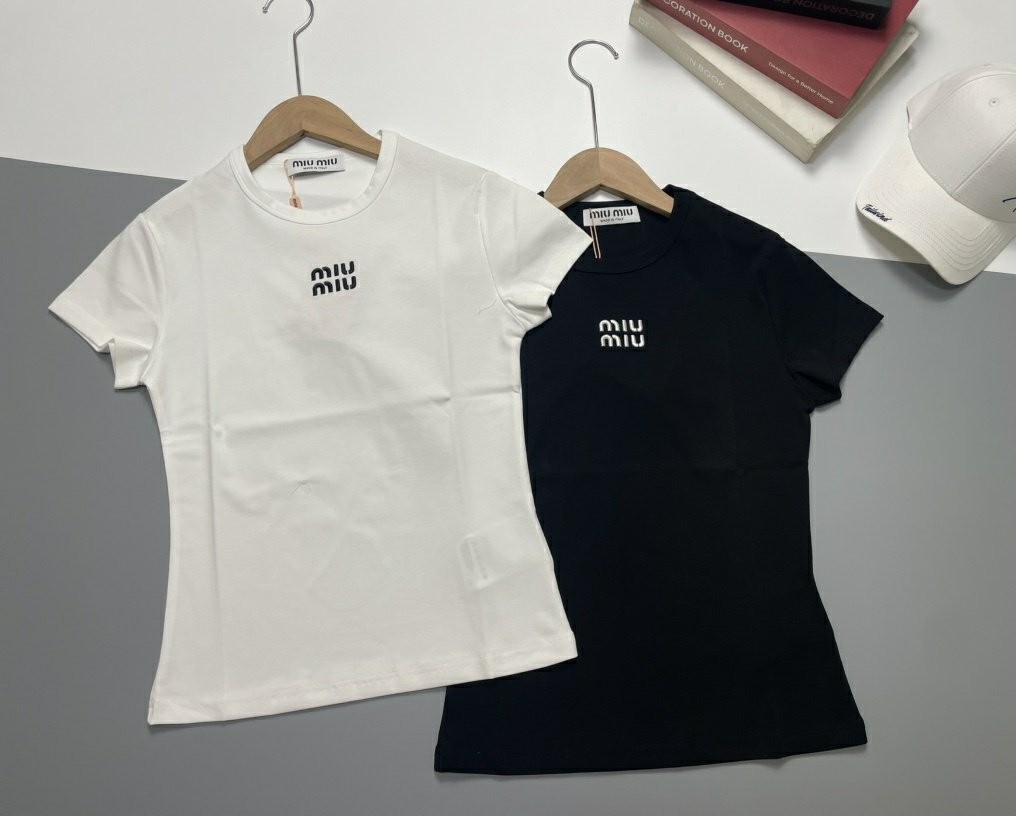 MIUMIU 미우미우 로고 티셔츠