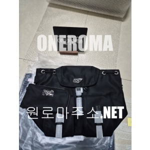 윤*성 고객님 프라다 리나일론 백팩