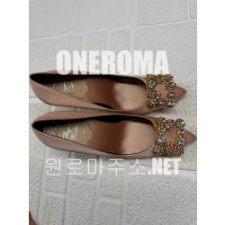 이*이 고객님 로저비비에 새틴 펌프스 힐