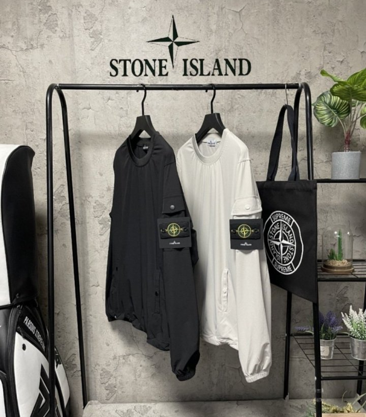 STONE ISLAND 스톤아일랜드 와펜 윈드맨투맨