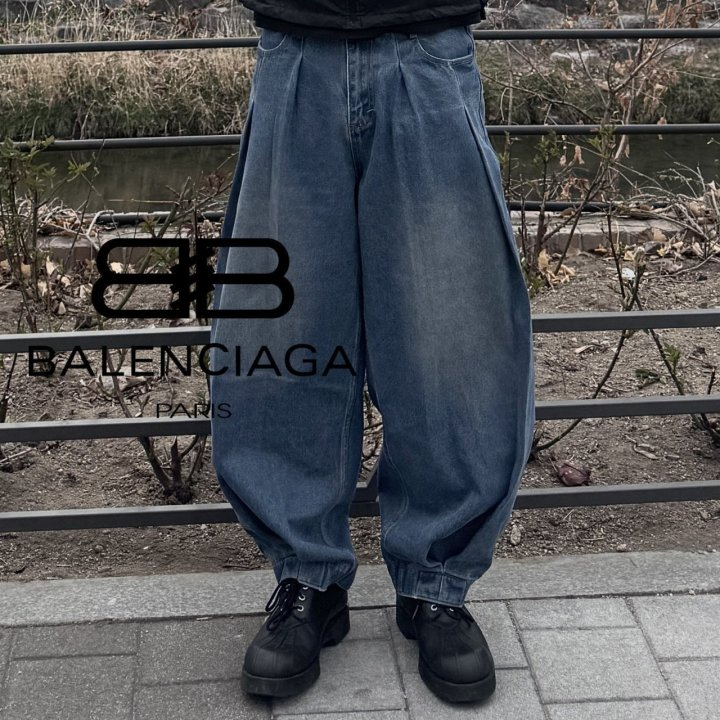 BALENCIAGA 발렌시아가 핀턱 벌룬 팬츠