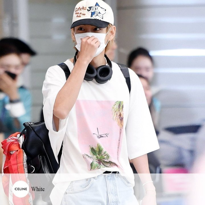 CELINE 셀린느 AVE 57 SKY 티셔츠