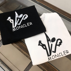 MONCLER 몽클레어 크루넥 스웨트셔츠 맨투맨